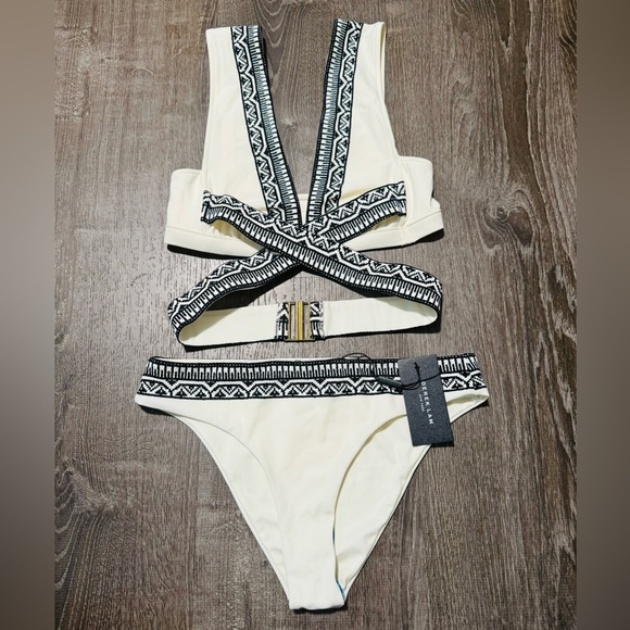 DEREK LAM***White Wrap-Around Bikini***I 40; F36; Small $895 NWT - Picture 2 of 4